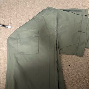 PrettyLittleThing Olive Cargo Pants